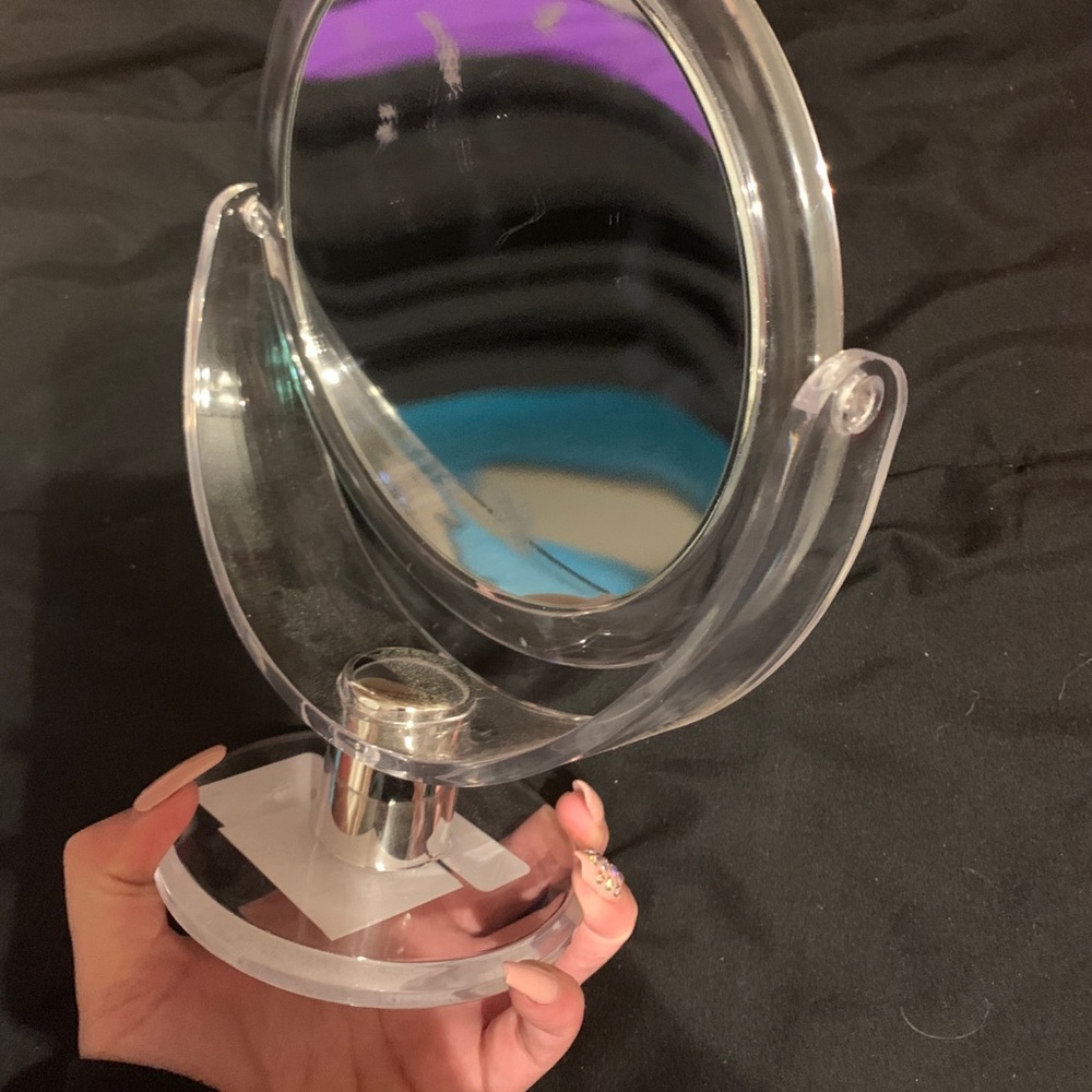 Double sided mirror